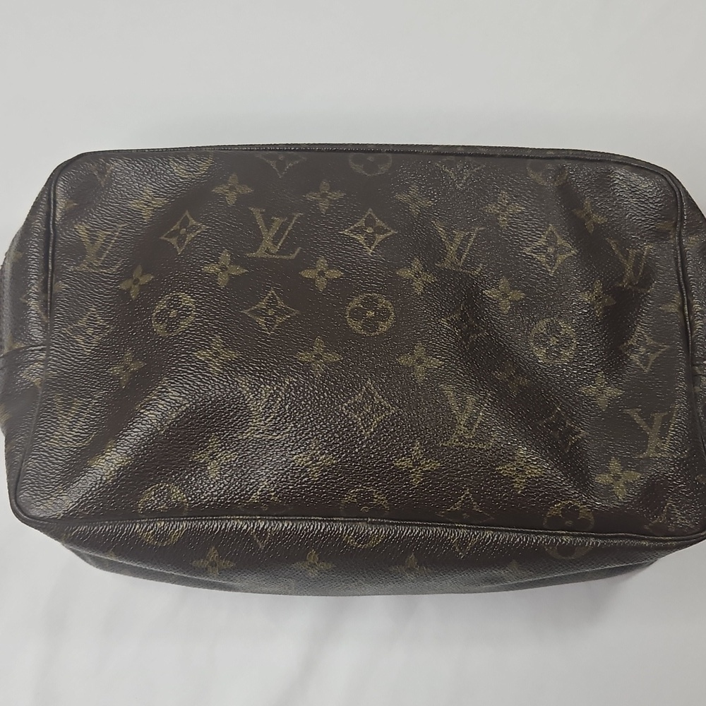 Vintage Louis Vuitton Dark Brown Monogram Toiletry Bag - Picture 2 of 14